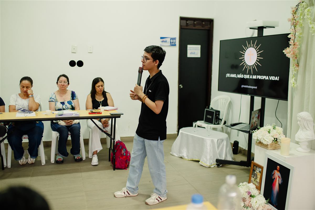 Taller de formación de Habitados por Él